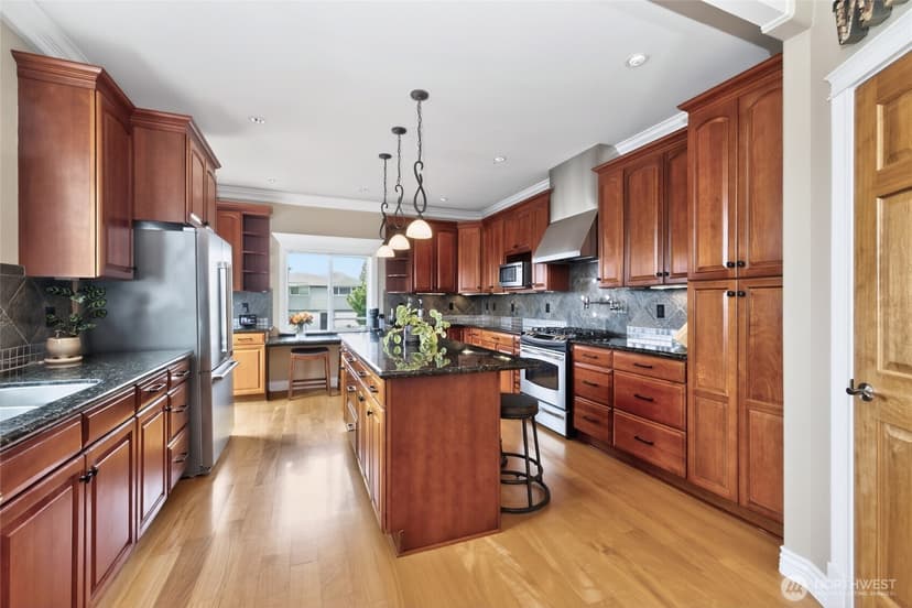 Property photo for 816 Walnut Street, Edmonds photo 8