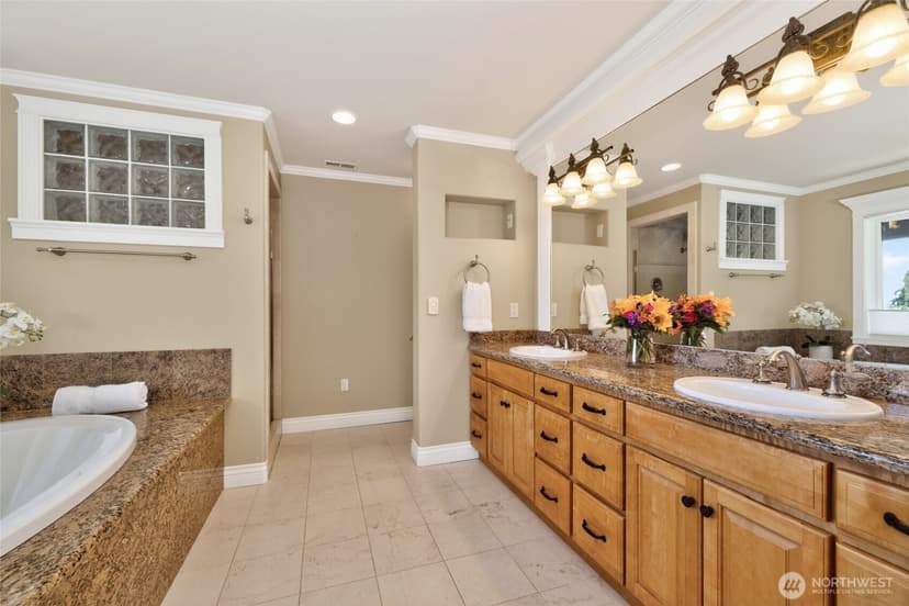 Property photo for 816 Walnut Street, Edmonds photo 24