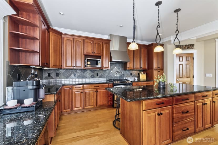 Property photo for 816 Walnut Street, Edmonds photo 9