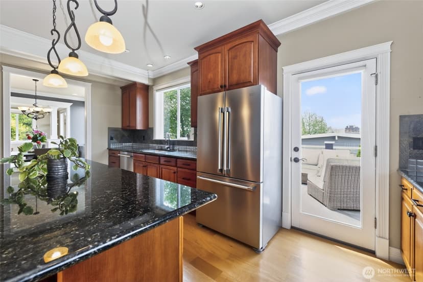 Property photo for 816 Walnut Street, Edmonds photo 11