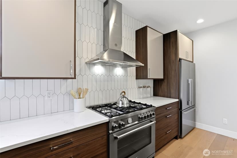 Property photo for 3760 W Lawton Street, Seattle photo 12