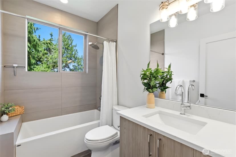 Property photo for 3760 W Lawton Street, Seattle photo 22