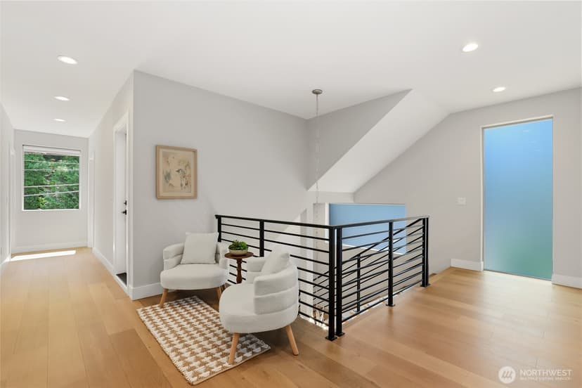 Property photo for 3760 W Lawton Street, Seattle photo 15