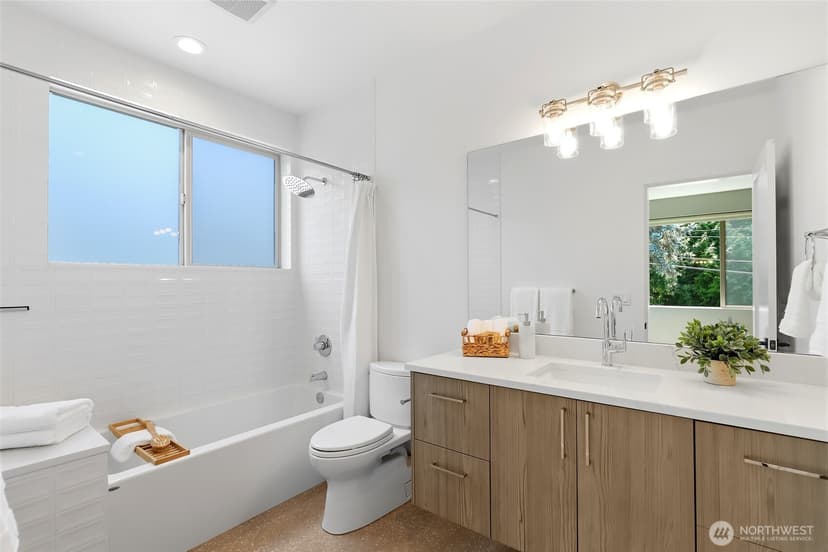 Property photo for 3760 W Lawton Street, Seattle photo 26