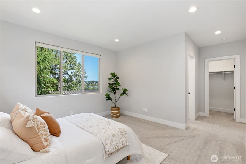 Property photo for 3760 W Lawton Street, Seattle photo 24