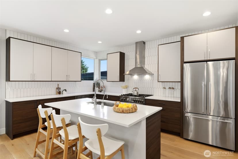 Property photo for 3760 W Lawton Street, Seattle photo 10
