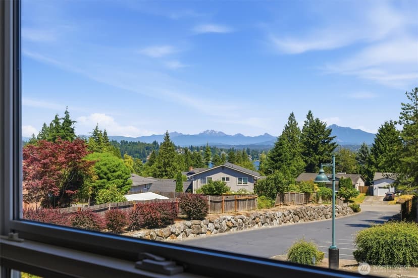 Property photo for 800 96th Avenue NE #J202, Lake Stevens photo 13