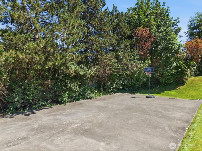 Property photo for 800 96th Avenue NE #J202, Lake Stevens photo 38