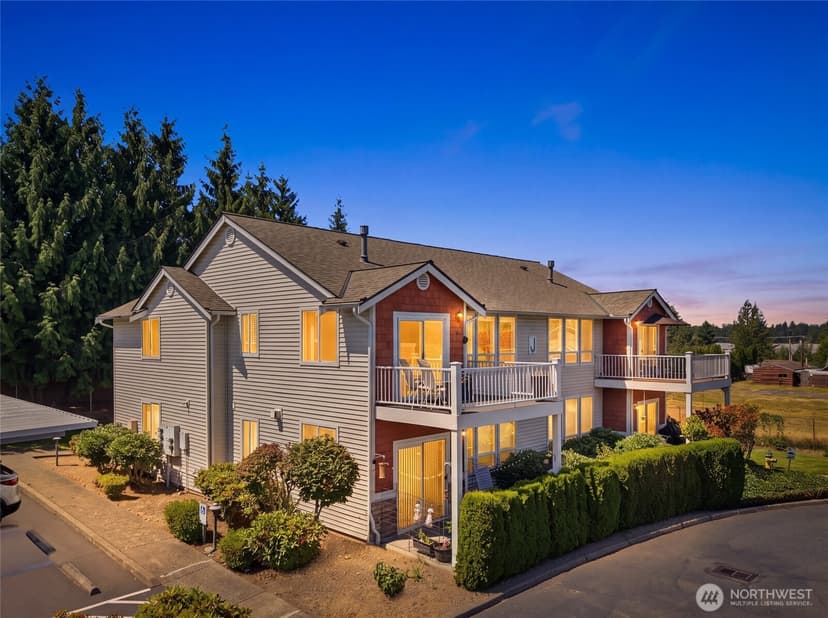 Property photo for 800 96th Avenue NE #J202, Lake Stevens