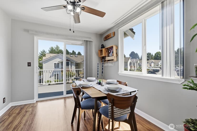 Property photo for 800 96th Avenue NE #J202, Lake Stevens photo 16