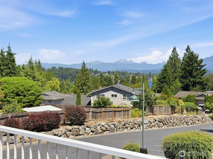 Property photo for 800 96th Avenue NE #J202, Lake Stevens photo 4