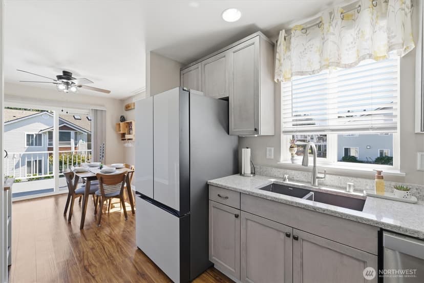 Property photo for 800 96th Avenue NE #J202, Lake Stevens photo 25