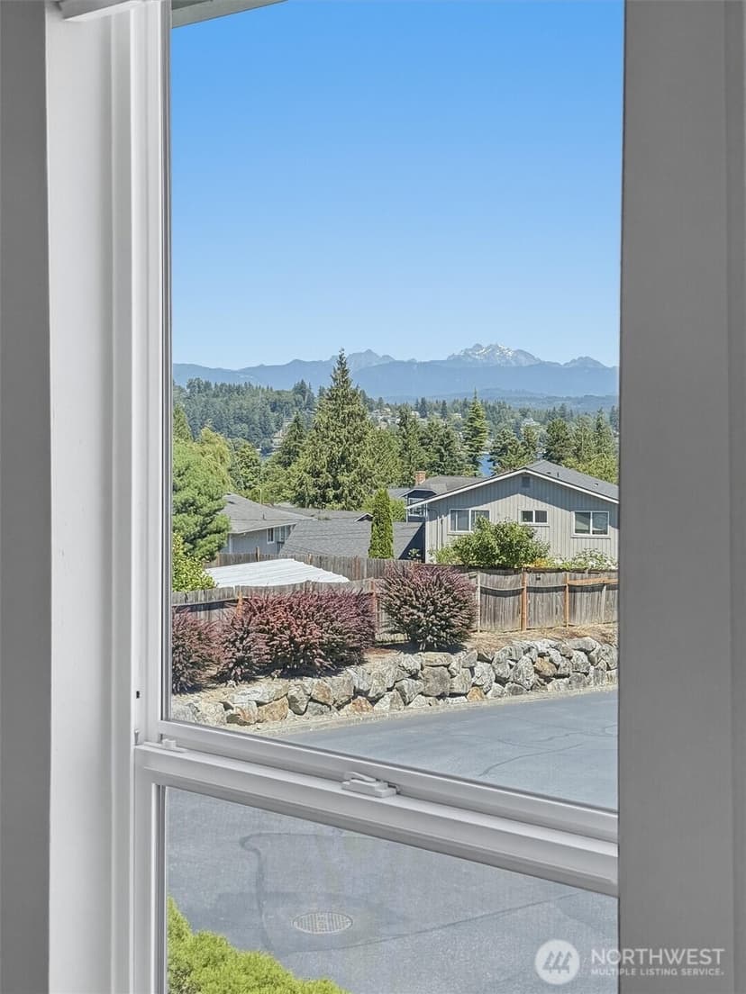 Property photo for 800 96th Avenue NE #J202, Lake Stevens photo 33