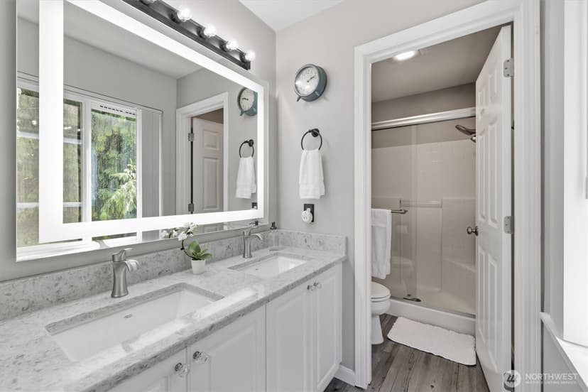 Property photo for 800 96th Avenue NE #J202, Lake Stevens photo 30