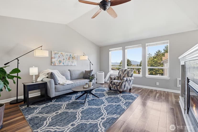 Property photo for 800 96th Avenue NE #J202, Lake Stevens photo 11