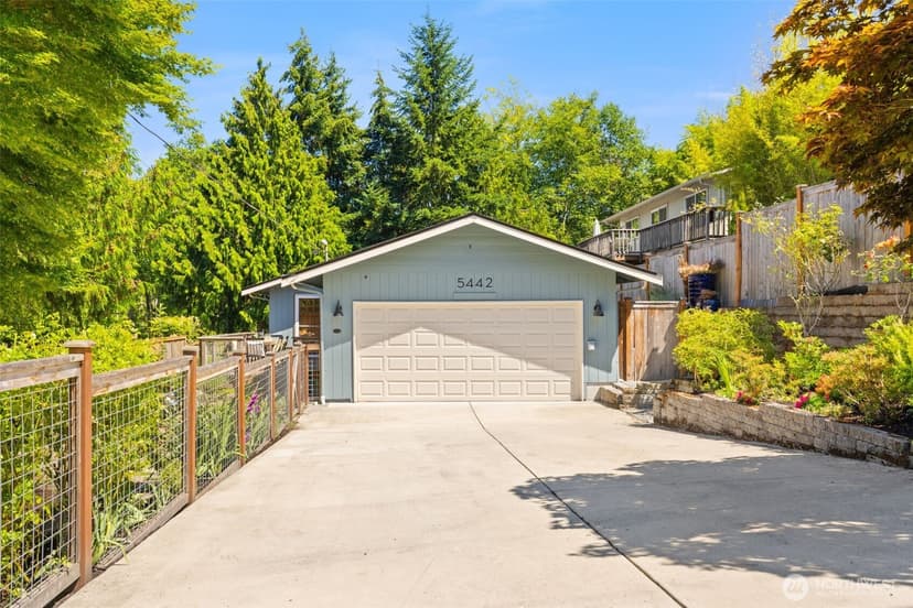 Property photo for 5442 30th Avenue SW, Seattle photo 4