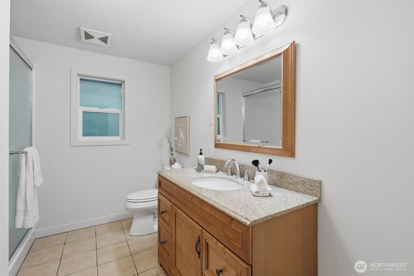 Property photo for 7524 Maltby Road, Woodinville photo 17