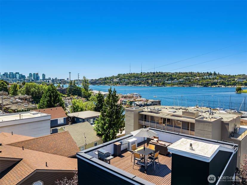 Property photo for 2723 Yale Terrace Avenue E, Seattle photo 19