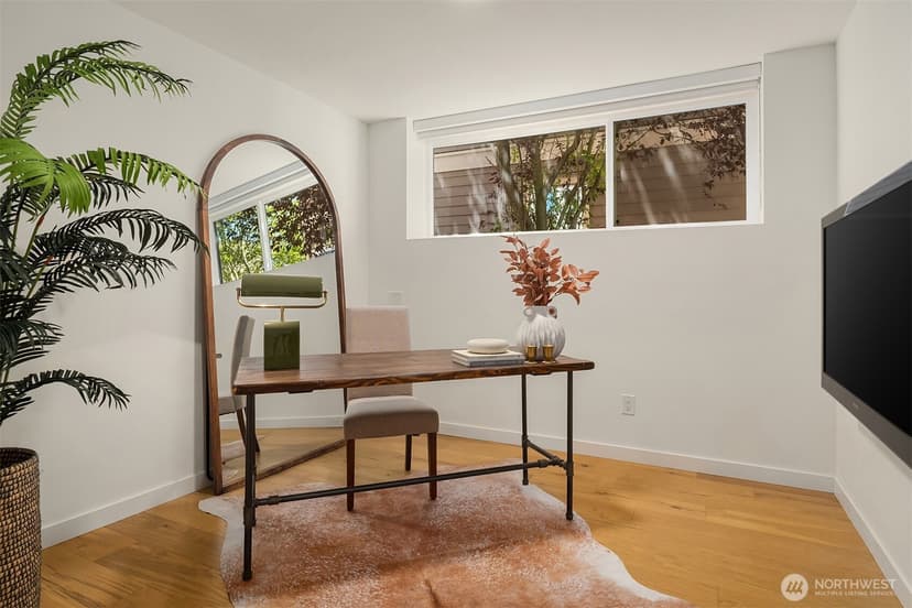 Property photo for 2723 Yale Terrace Avenue E, Seattle photo 30