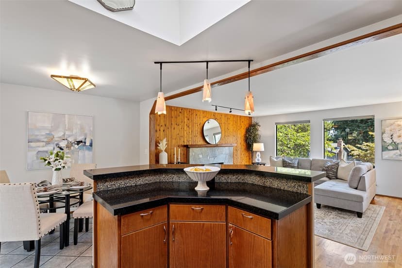 Property photo for 22202 Meridian Avenue S, Bothell photo 8