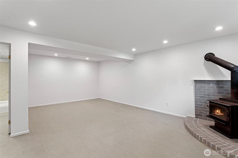Property photo for 22202 Meridian Avenue S, Bothell photo 19
