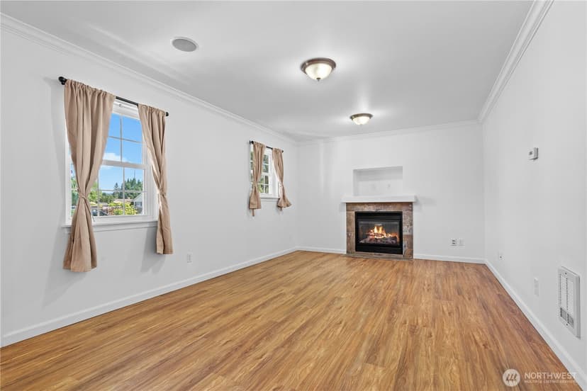 Property photo for 1002 8th Street NE, Auburn photo 6