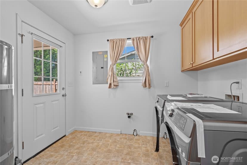 Property photo for 1002 8th Street NE, Auburn photo 13