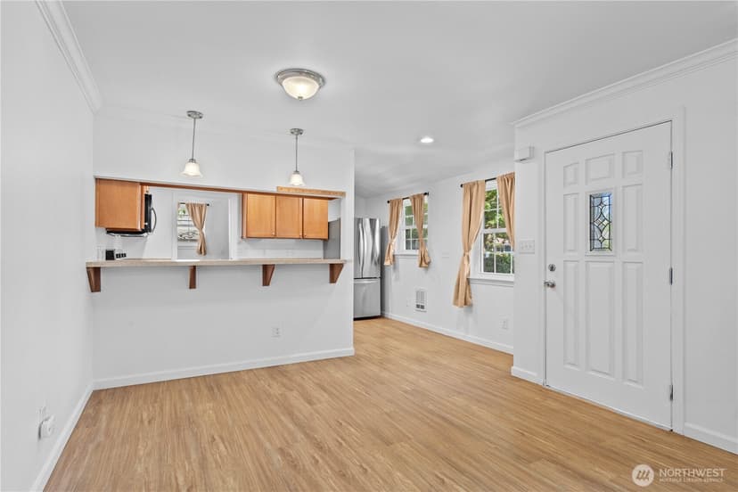 Property photo for 1002 8th Street NE, Auburn photo 8