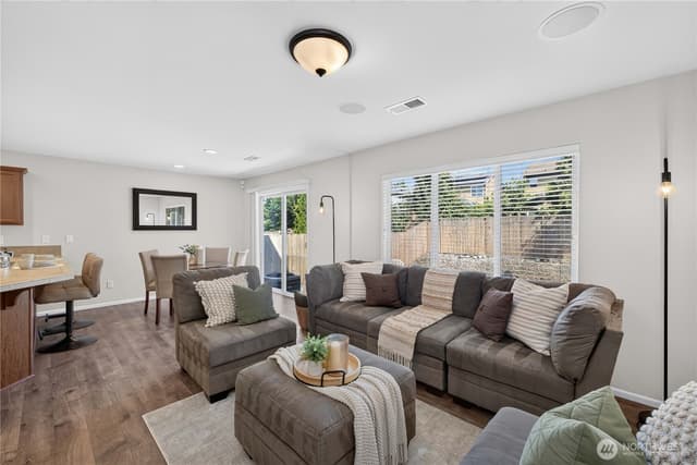 Property photo for 24066 SE 262nd Place, Maple Valley photo 5