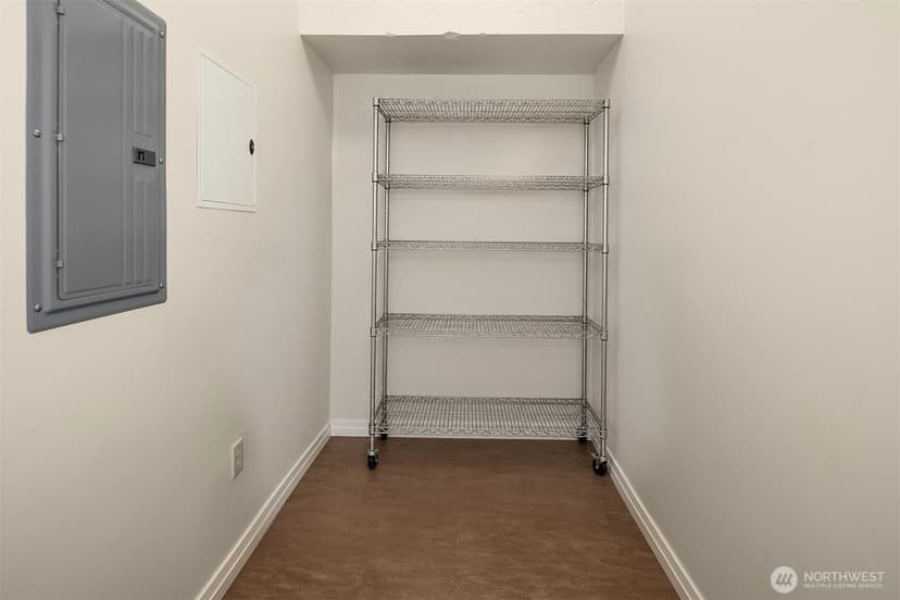 Property photo for 10700 NE 4th Street #1706, Bellevue photo 18