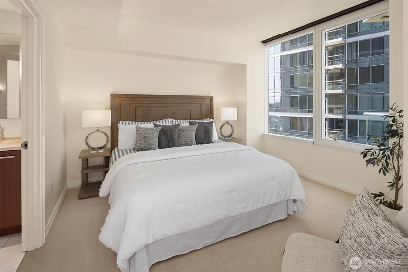 Property photo for 10700 NE 4th Street #1706, Bellevue photo 12