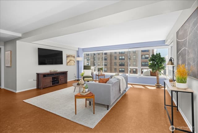 Property photo for 1221 Minor Avenue #803, Seattle photo 5