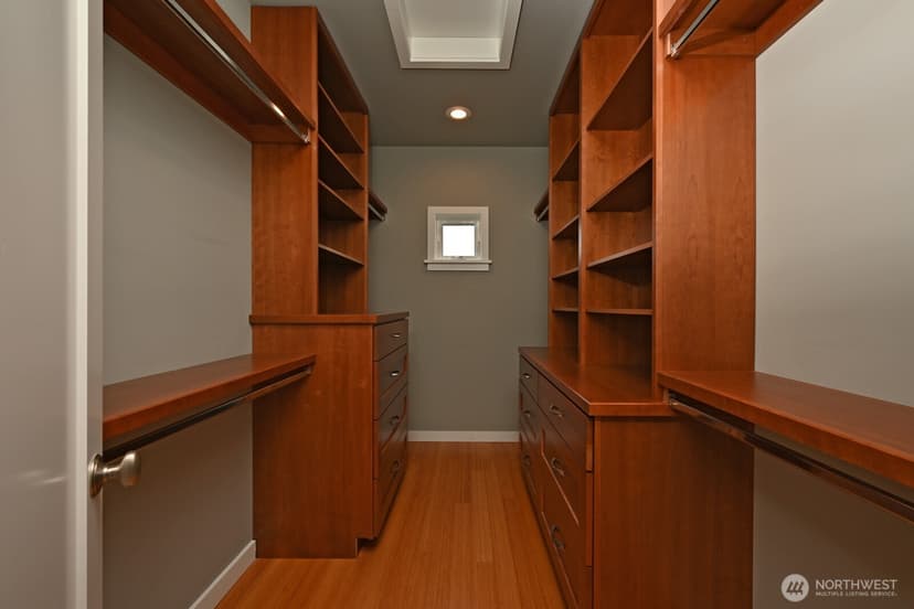 Property photo for 17236 NE 6th Place, Bellevue photo 18