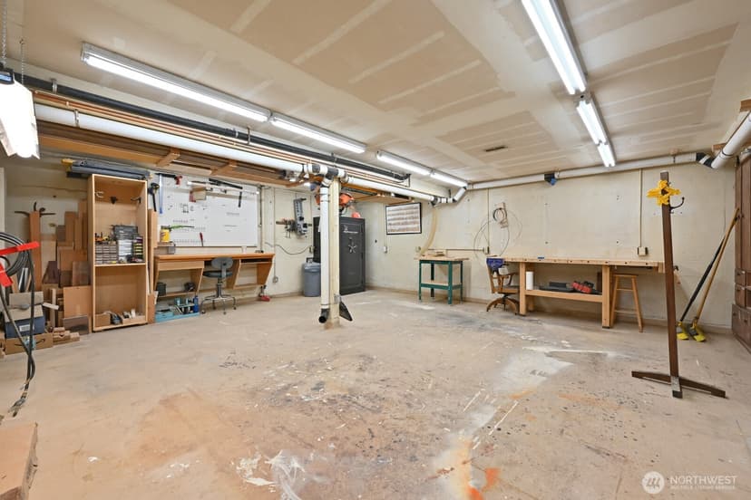 Property photo for 17236 NE 6th Place, Bellevue photo 27