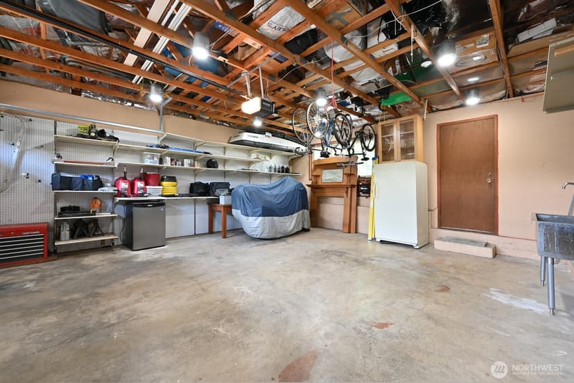 Property photo for 17236 NE 6th Place, Bellevue photo 31