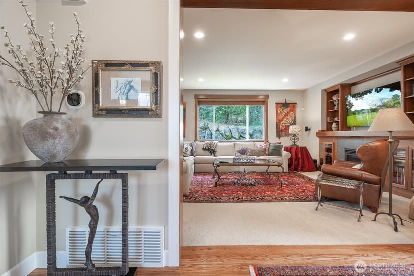 Property photo for 20229 134th Avenue NE, Woodinville photo 9