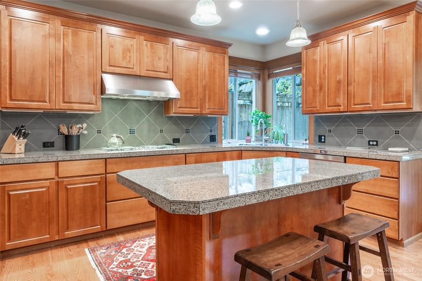 Property photo for 20229 134th Avenue NE, Woodinville photo 12