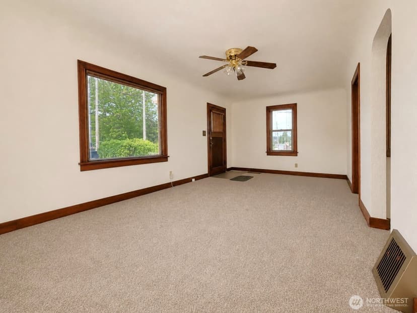 Property photo for 1120 Lincoln Avenue, Bremerton photo 11