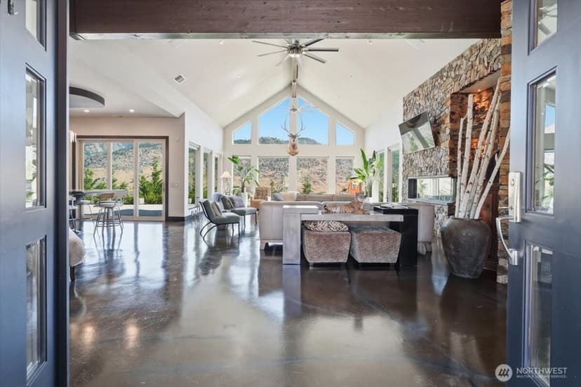 Property photo for 206 Mountain Lake Lane, Chelan photo 11