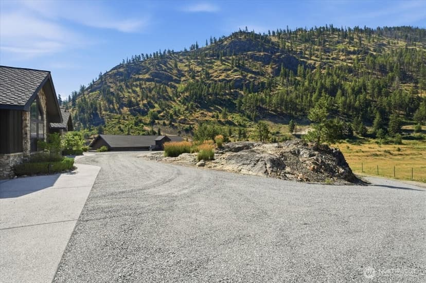 Property photo for 206 Mountain Lake Lane, Chelan photo 9