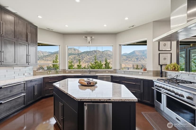 Property photo for 206 Mountain Lake Lane, Chelan photo 25