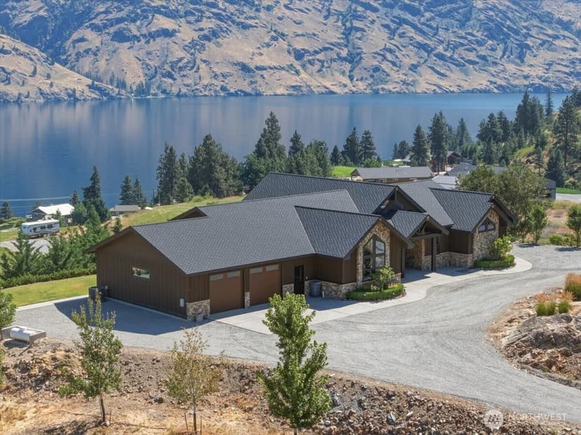 Property photo for 206 Mountain Lake Lane, Chelan