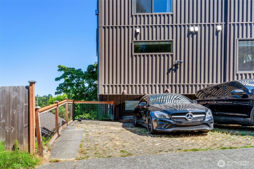 Property photo for 3028 SW Avalon Way #B, Seattle photo 38