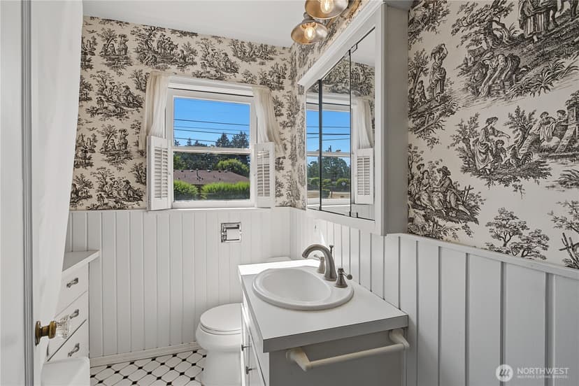 Property photo for 6621 Alfaretta Street SW, Lakewood photo 10