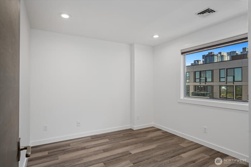 Property photo for 2125 Western Avenue #3, Seattle photo 18