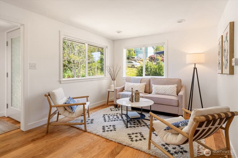 Property photo for 2315 S Bateman Street, Seattle photo 6