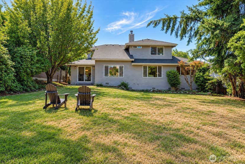 Property photo for 8313 126th Place SE, Newcastle photo 18
