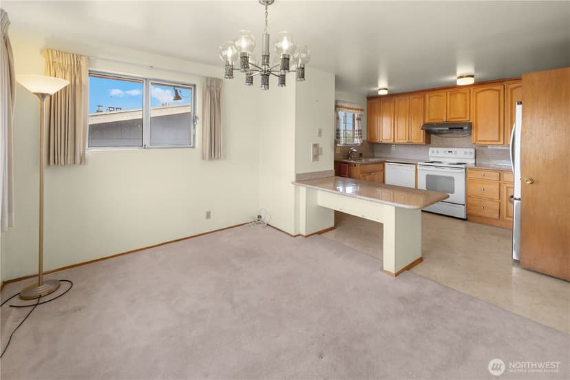 Property photo for 6100 28th Avenue S, Seattle photo 7