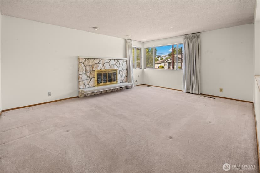 Property photo for 6100 28th Avenue S, Seattle photo 4
