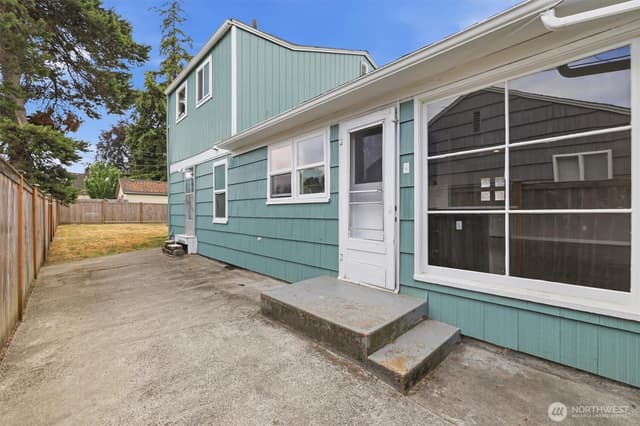 Property photo for 2819 N Mullen Street, Tacoma photo 4